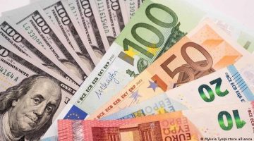 إطلالة على أسعار العملات العربية والأجنبية ليوم الأحد 31 أغسطس 2025