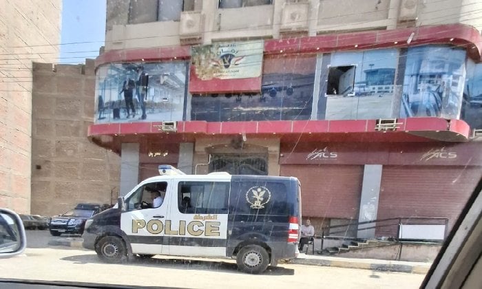 إغلاق أكاديمية سوهاج: حزن إثر غرق طالبات في شاطئ أبو تلات