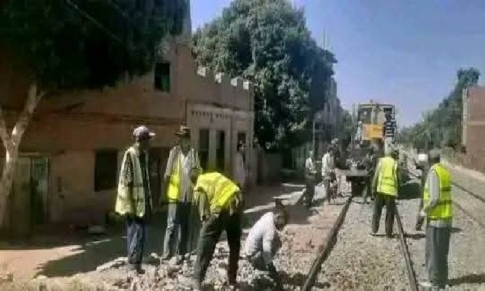 إغلاق مزلقان بهجورة البحري في نجع حمادي لمدة نصف يوم