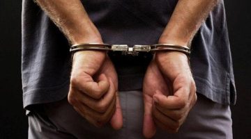 إلقاء القبض على متهمين بحيازة مخدرات وسلاح في شبرا الخيمة