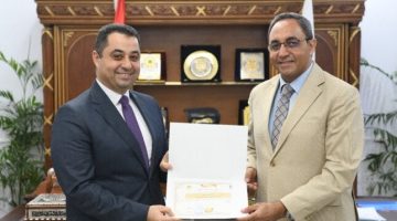 احتفاء بأطباء قنا لتنالهم شهادة اعتماد الهيئة العامة للاعتماد والرقابة الصحية