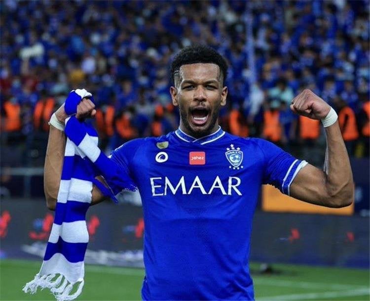 الهلال يحافظ على البليهي وسط اهتمام الاتحاد
