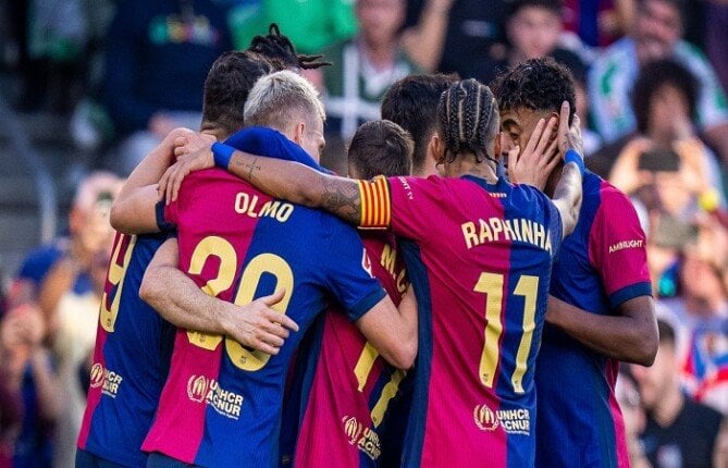 برشلونة يحقق انتصاراً مثيراً على ليفانتي في الدوري الإسباني 3-2