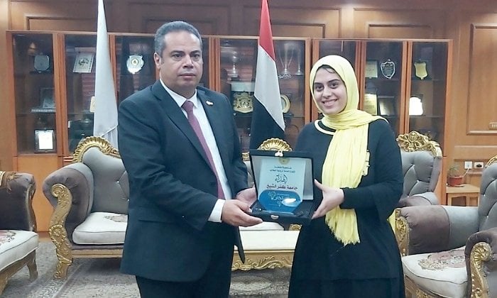 تكريم طالبة كفر الشيخ الفائزة بالمركز الثاني في مشروع ‘Edu Play’