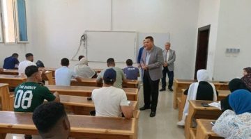 جولة تفقدية لرئيس جامعة بني سويف التكنولوجية أثناء اختبار الدور الثاني