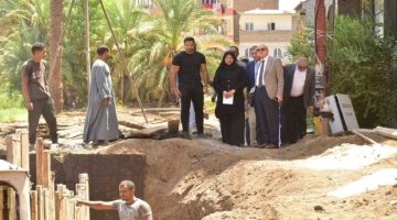 جولة تفقدية لمحافظ الأقصر في مشاريع الصرف الصحي بحوض 18 ونفق صلاح سالم