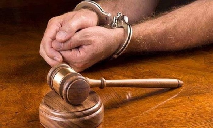 حبس مدير مطعم 5 سنوات بتهمة اختلاس أموال في العبور