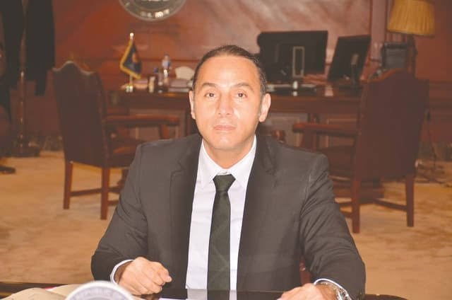 د. إسلام عزام يتولى رئاسة البورصة المصرية بقرار حكومي جديد