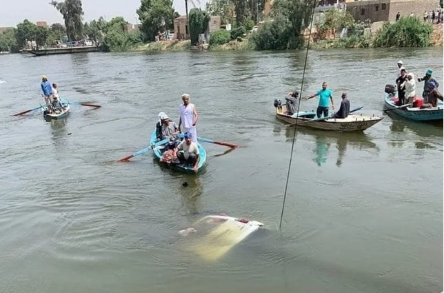 جهود متواصلة لاسترجاع جثمان شاب غريق في نهر النيل بإسنا