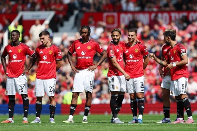 متابعة لقاء مانشستر يونايتد ضد بيرنلي في الدوري الإنجليزي الممتاز