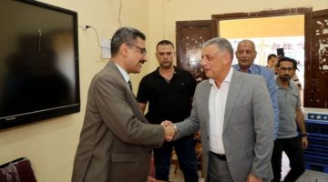 محافظ الإسماعيلية يراقب سير انتخابات جولة الإعادة لمجلس الشيوخ