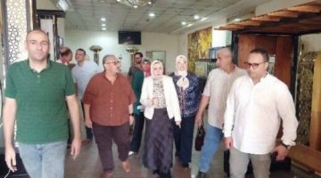 نائب رئيس جامعة بنها تتابع عمليات الفحص الطبي للطلاب الجدد