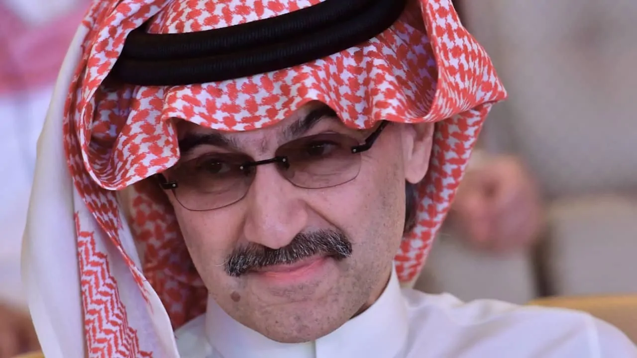 مفاجآت مفاوضات الوليد بن طلال لشراء نادي الهلال من خلال صندوق الاستثمارات