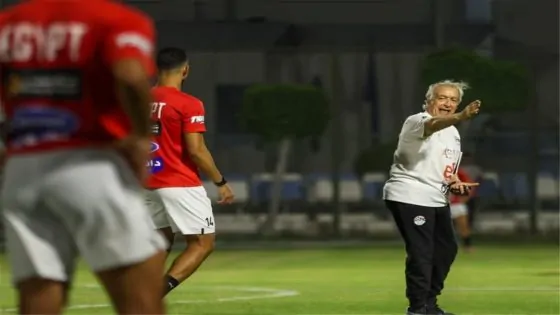منتخب مصر يشرع في معسكره الثاني تحت قيادة حلمي طولان استعدادًا لمواجهتي تونس الوديتين 2 منتخب مصر يشرع في معسكره الثاني تحت قيادة حلمي طولان استعدادًا لمواجهتي تونس الوديتين
