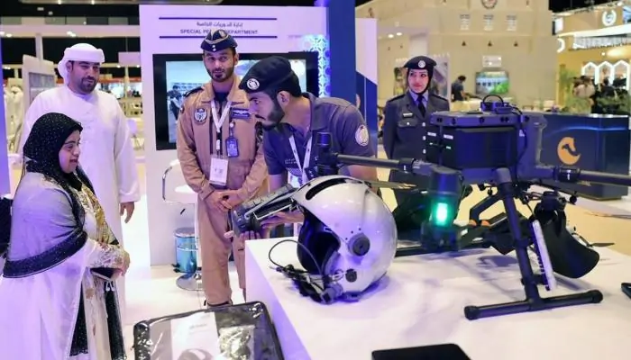 ابتكارات شرطة أبوظبي المذهلة في معرض الصيد والفروسية 2025