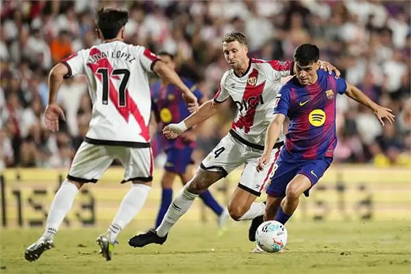 برشلونة يخسر الصدارة بعد تعثره أمام فاليكانو لصالح ريال مدريد