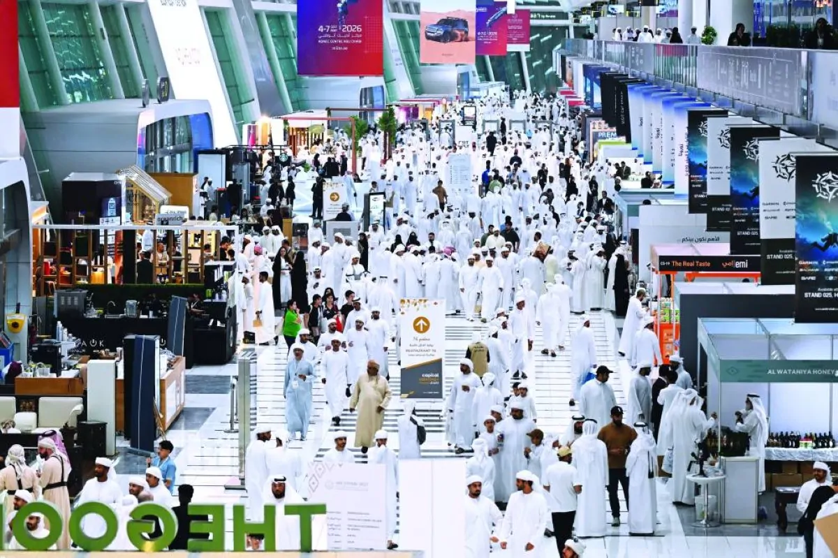 مؤتمر التراث الإماراتي: احتفال بالتقاليد والصيد والفروسية في أبوظبي 2 مؤتمر التراث الإماراتي: احتفال بالتقاليد والصيد والفروسية في أبوظبي