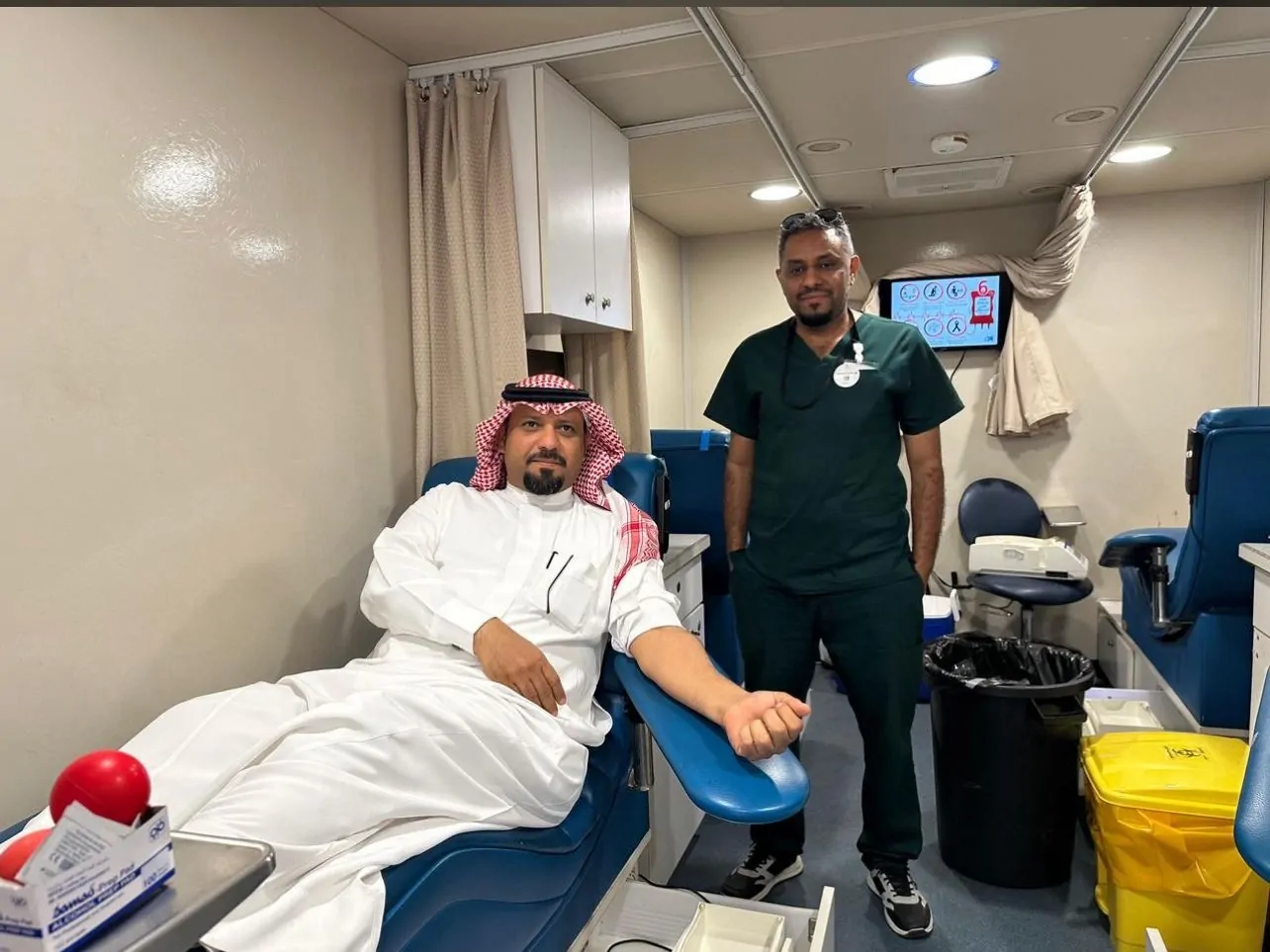 إطلاق وحدة بنك الدم المتنقلة لتحسين خدمات الرعاية الصحية في أبو عريش 2 إطلاق وحدة بنك الدم المتنقلة لتحسين خدمات الرعاية الصحية في أبو عريش