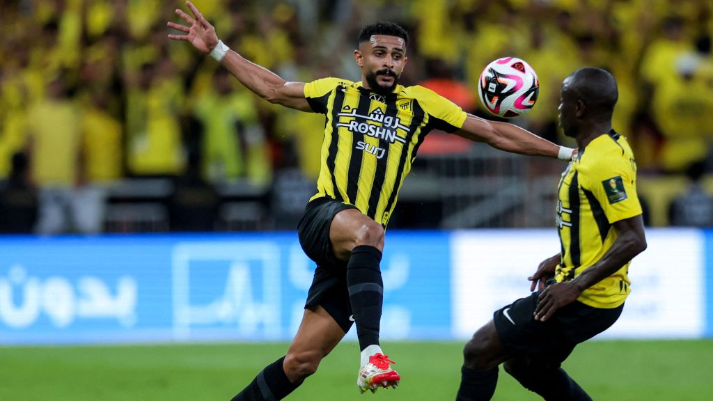 إتحاد جدة يتطلع إلى ضم العمري بعرض مغرٍ جديد 2 إتحاد جدة يتطلع إلى ضم العمري بعرض مغرٍ جديد