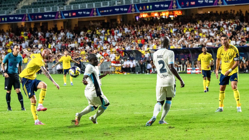 تبادل الصفقات: النصر والاتحاد في مواجهة رغبات الجماهير