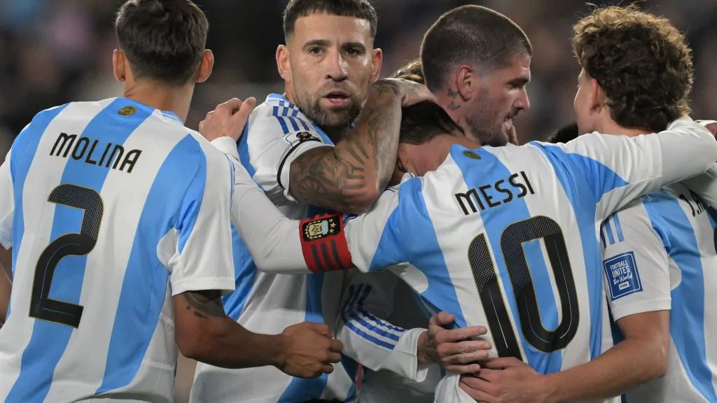 موعد مباراة الإكوادور والأرجنتين في تصفيات كأس العالم 2026 والقنوات الناقلة! 2 موعد مباراة الإكوادور والأرجنتين في تصفيات كأس العالم 2026 والقنوات الناقلة!