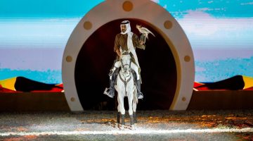 أكتوبر: بداية موسم الفخامة مع معرض الصقور والصيد الدولي وسباق الملواح