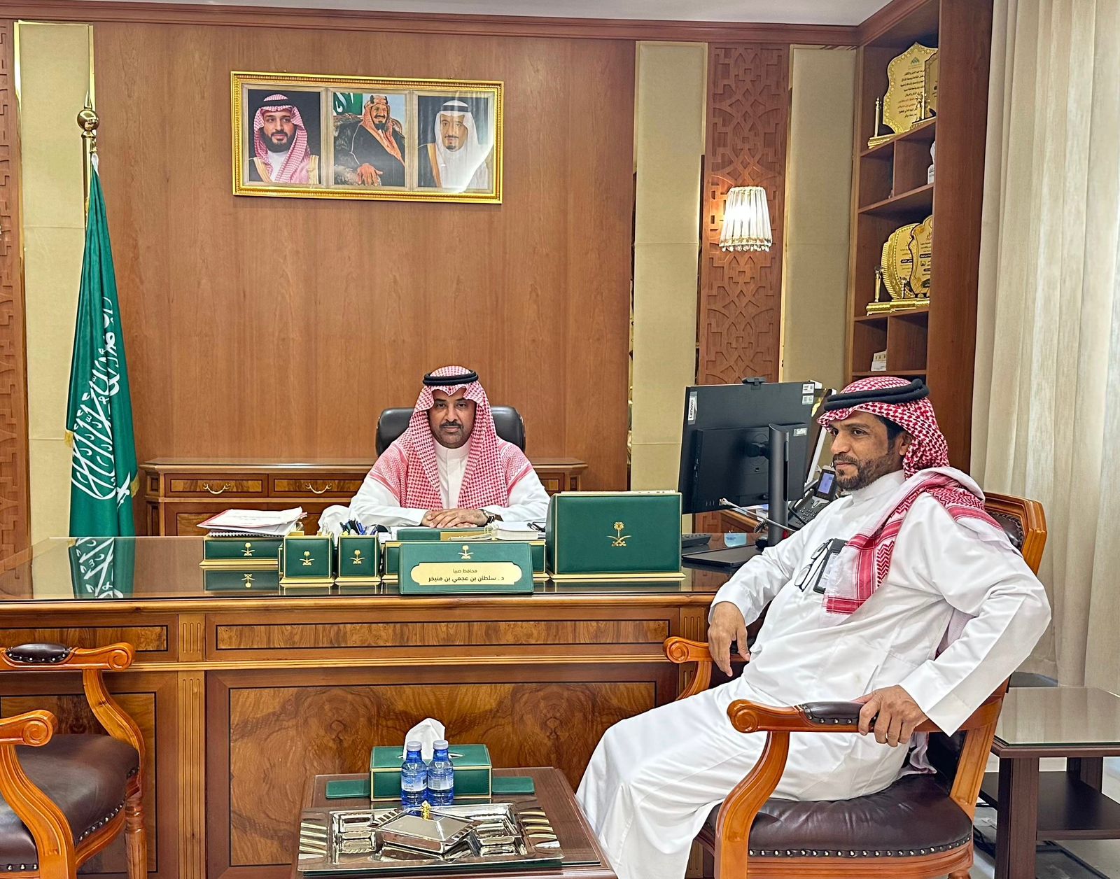 ترحيب خاص: محافظ صبيا يستقبل رئيس البلدية الجديد 2 ترحيب خاص: محافظ صبيا يستقبل رئيس البلدية الجديد