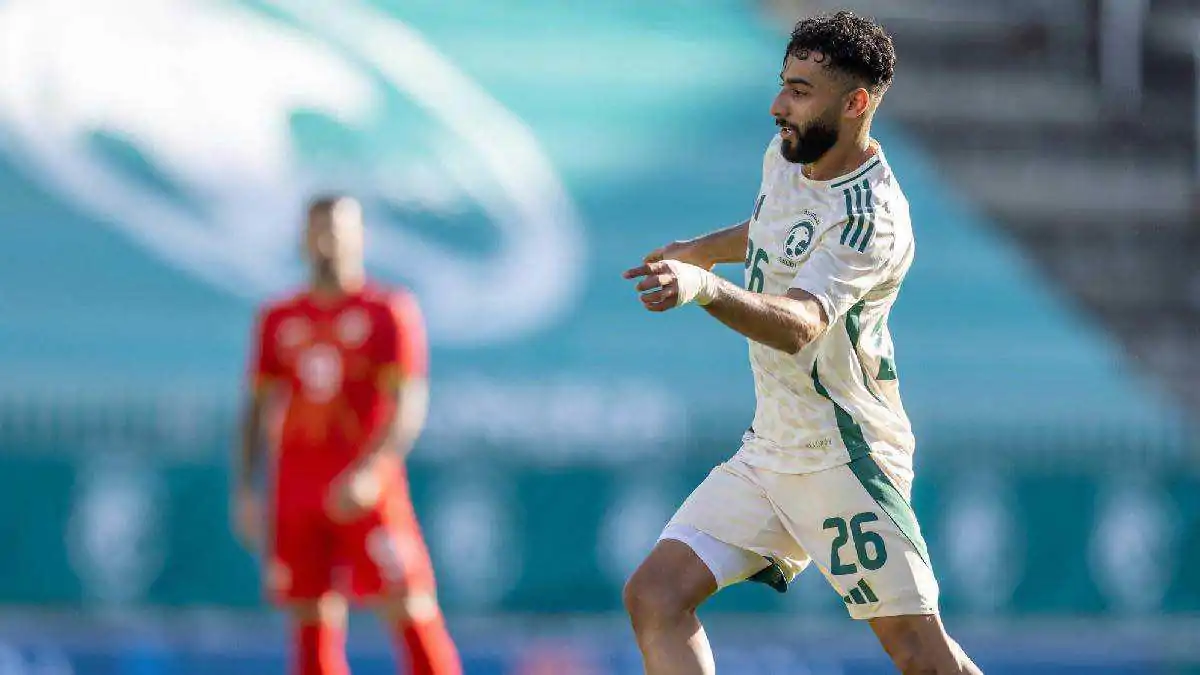 تحليل أسباب غياب صالح أبو الشامات عن مواجهتي السعودية والتشيك 2 تحليل أسباب غياب صالح أبو الشامات عن مواجهتي السعودية والتشيك