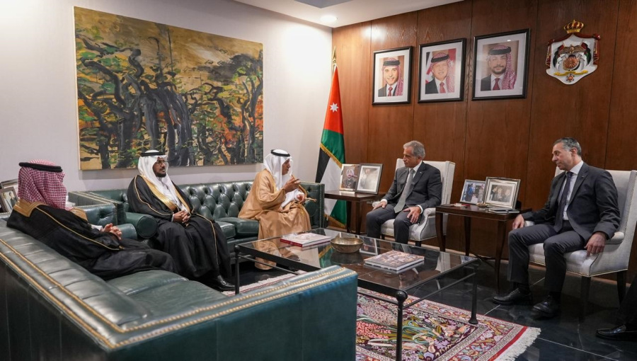 تعزيز التعاون الاقتصادي: استقبال رئيس الوزراء لرئيس اتحاد الغرف التجارية السعودية