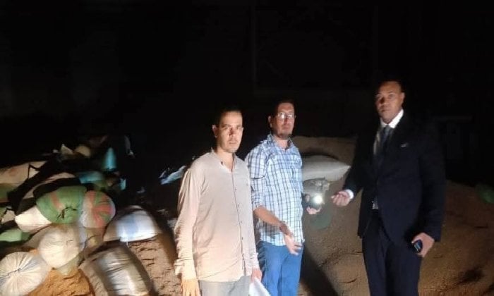 إحباط صفقة تهريب 45 طن قمح قبل بيعها في السوق السوداء بالبحيرة