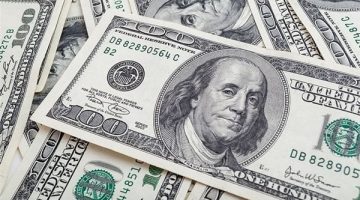 ارتفاع الجنيه المصري مع انخفاض سعر الدولار في بداية تعاملات اليوم