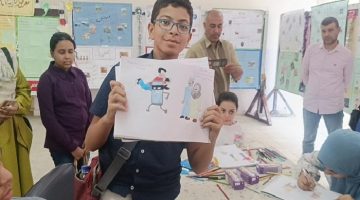 استقبال لجنة تقييم النشاط الصيفي مدير تعليم قنا يرحب بمسابقة الكاريكاتير