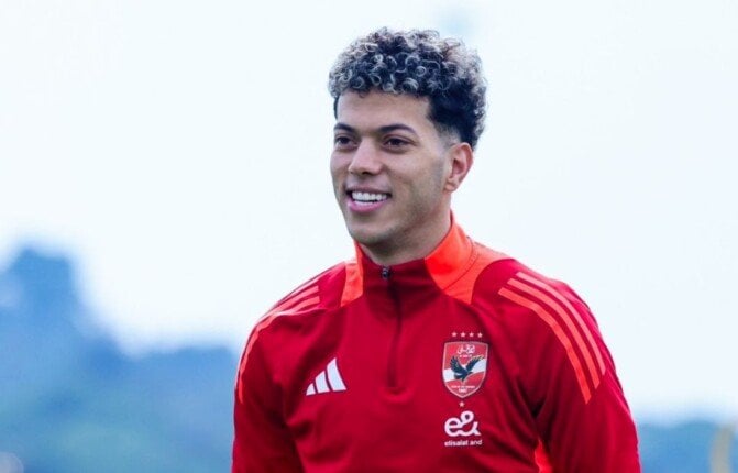 الأهلي يتراجع عن تجديد عقد إمام عاشور طلبًا لمبلغ كبير 2 الأهلي يتراجع عن تجديد عقد إمام عاشور طلبًا لمبلغ كبير
