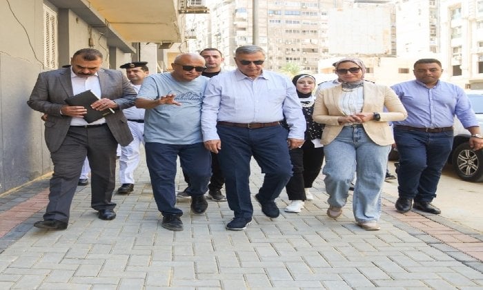 جولة ميدانية لمحافظ الإسكندرية في مشروع تطوير طريق الحرية بأبو قير