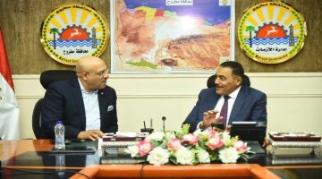 غرب مطروح فرص استثمارية واعدة في حوار تشاوري للمستثمرين