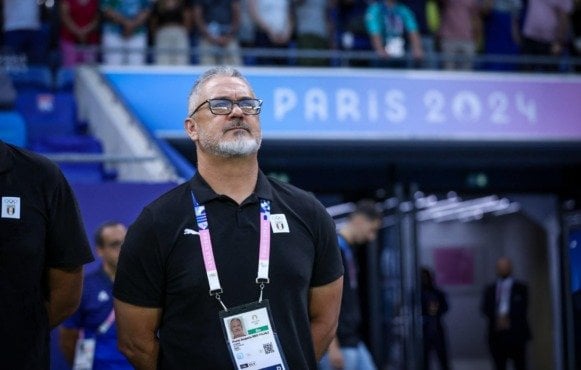 ميكالي يكشف عن فرصه في الزمالك ويصف تحدي تدريب الأهلي بالصعوبة الكبيرة 2 ميكالي يكشف عن فرصه في الزمالك ويصف تحدي تدريب الأهلي بالصعوبة الكبيرة
