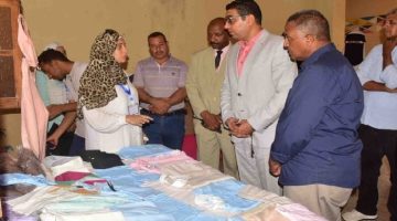 نائب محافظ الأقصر يزور مركز الحرف التراثية ويشيد بالتدريبات