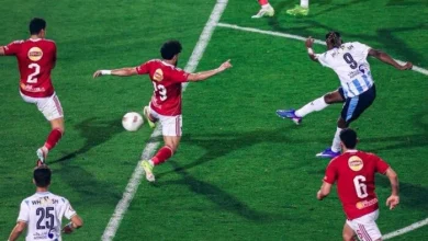 بيراميدز يفوز بثلاثية على الأهلي ويشتعل المنافسة على قمة الدوري مع الزمالك فيديو