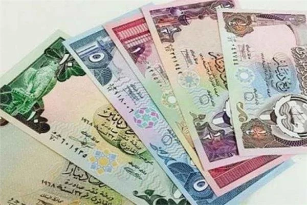 أسعار العملات العربية والأجنبية اليوم الاثنين 4 مايو 2026 في البنوك وأثرها على السوق المالي المحلي