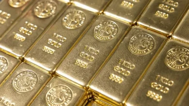 الذهب يرتفع إلى مستوى قياسي فوق 4470 دولاراً