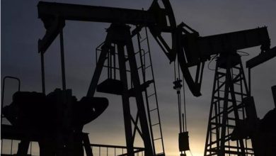 انخفاض أسعار النفط مع إعلان ترامب مشروع الحرية لتحرير السفن في مضيق هرمز