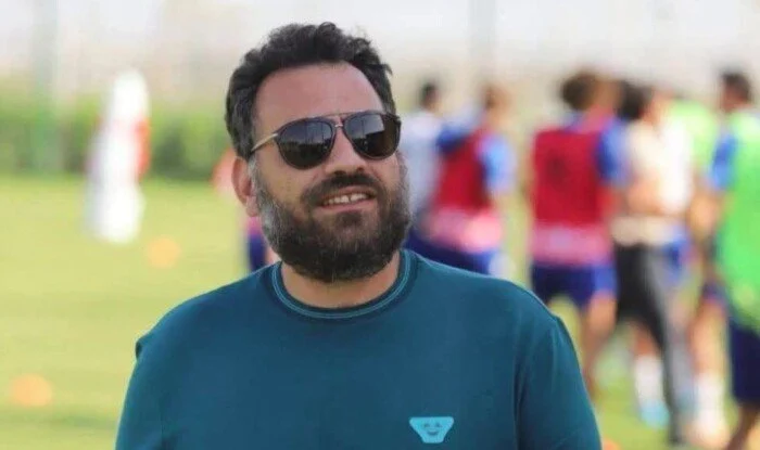 جون إدوارد يحث لاعبي الزمالك على نسيان القمة والتركيز بالكامل على مواجهة سموحة – مشاهير