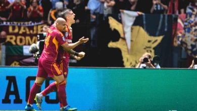 روما يقترب من دوري الأبطال بعد الفوز على لاتسي