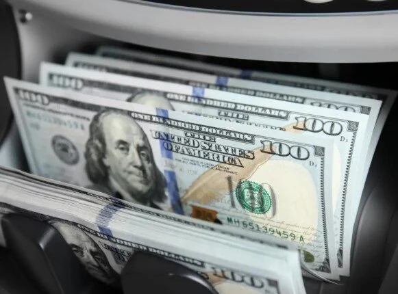 سعر الدولار مقابل الجنيه في مكاتب الصرافة اليوم الجمعة 22 مايو 2026 وسجل تغيرات ملحوظة في السوق