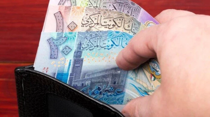 سعر الدينار الكويتي اليوم الأحد 31 مايو 2026 في تعاملات السوق وأسواق المال العالمية