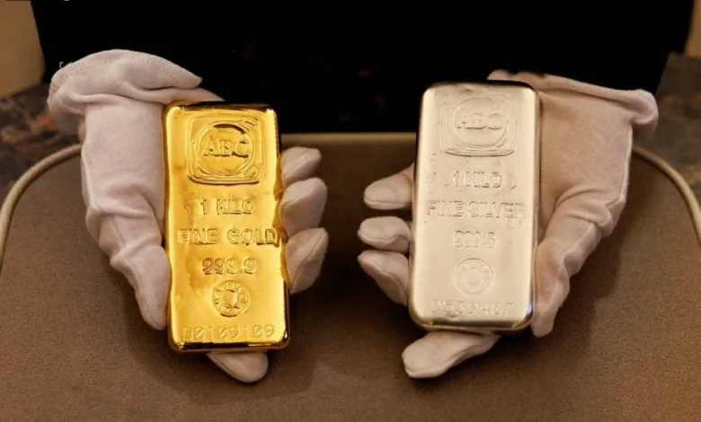 الذهب يعود إلى مستوى 4000 دولار ويشعل الأسواق مجددًا