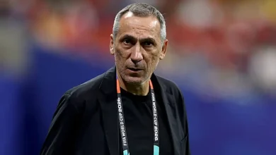 الضربة القوية لأجل دونيس.. الاتحاد السعودي يفكر في تغيير المدرب بعد وداع كأس العالم