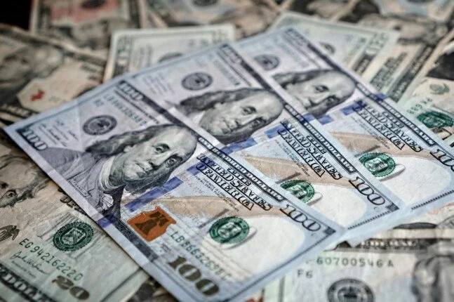 قبل قرارك بتغيير العُملة تعرف على سعر الدولار اليوم مقابل الجنيه المصري في جميع البنوك المصرية