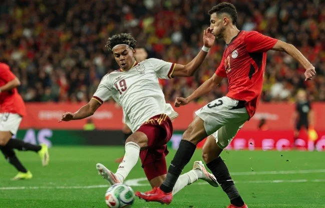أحمد فتوح يتحدى نجوم العالم ويؤكد ثقته بمواجهة ميسي ولو لعبت أمامه