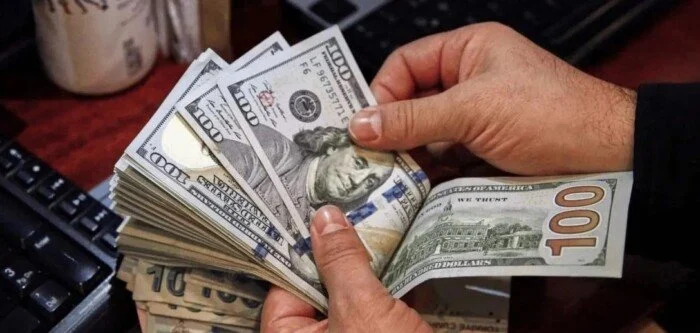 استقرار سعر الدولار اليوم الجمعة 3 يوليو 2026 الأخضر بكام الآن وتوقعات السوق المالي اليومية